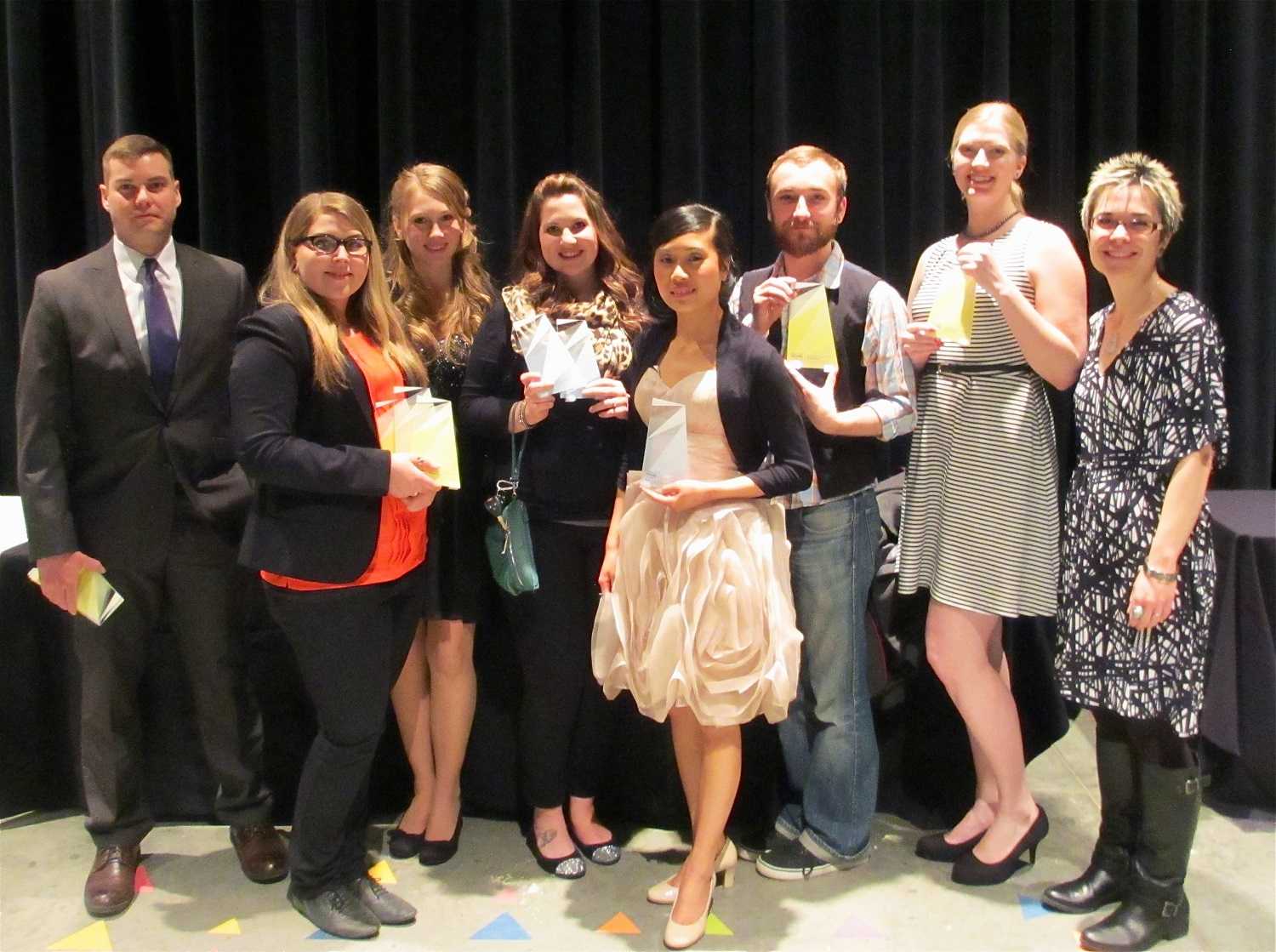 Students sweep advertising competition