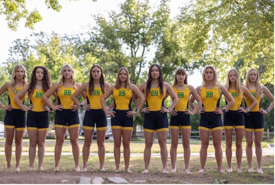 2022 Women's Triathlon: (left to right) Jadyn Johnson, Hannah Herschi, Cassidy Teeslink, Lily Brophy, Madelynn Potter, Myna Buckley, Emily Gilbert, Lilja McKendry, and Sydney Gasper.