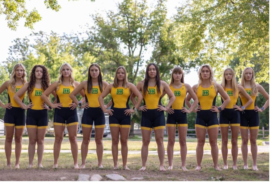 2022 Womens Triathlon: (left to right) Jadyn Johnson, Hannah Herschi, Cassidy Teeslink, Lily Brophy, Madelynn Potter, Myna Buckley, Emily Gilbert, Lilja McKendry, and Sydney Gasper.