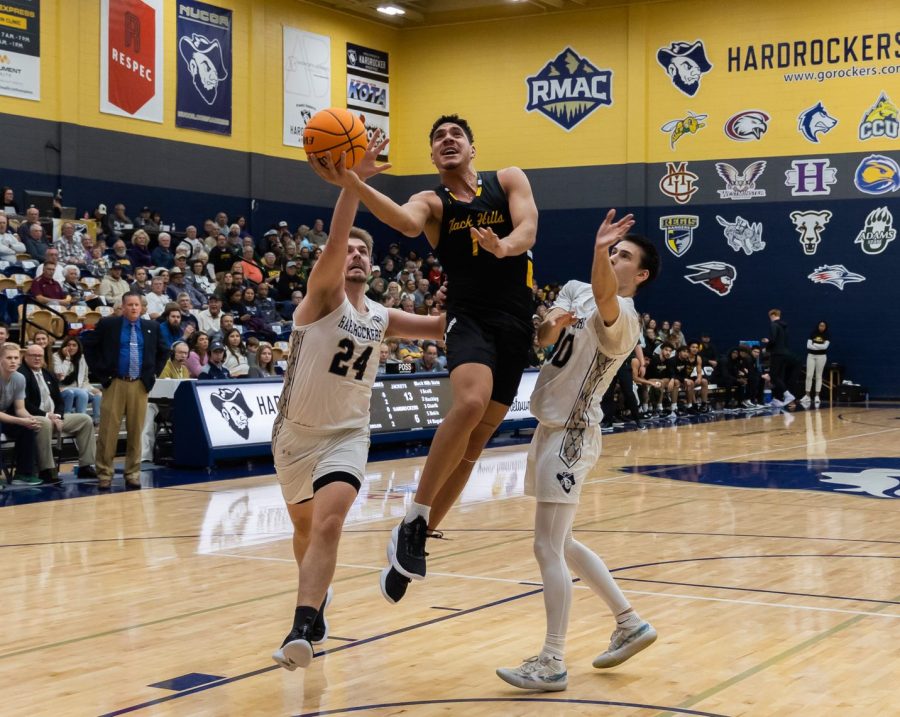 Joel Scott going for a lay-up against the Hardrockers.