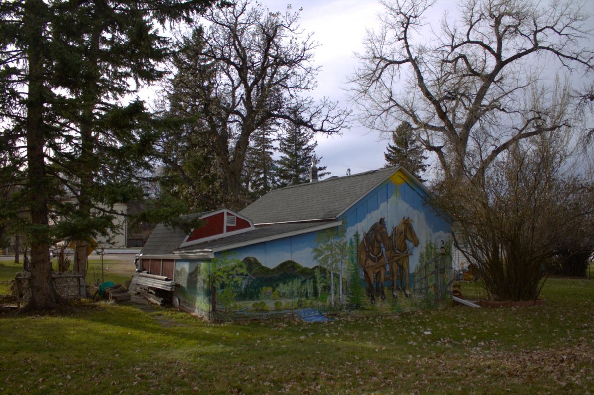 A+mural+by+Terri+Newman+of+the+draft+horses+her+ancestors+used+to+homestead+in+Spearfish+Valley+in+the+late+1800s.
